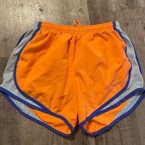 Nike tempo shorts size small like new